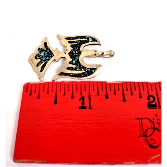 Sterling Silver Peyote Bird Pendant Crushed Stone Inlay 5.5 G 1.25 Inch Native - Picture 3 of 8
